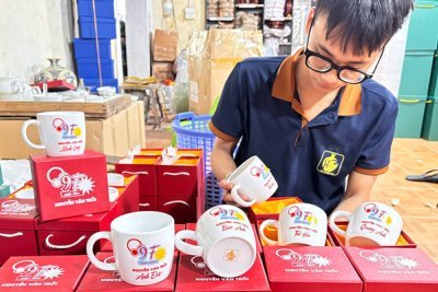 Quà Tặng Nhà Trường Ý Nghĩa - Bí Quyết Chọn Quà Tinh Tế, Phù Hợp