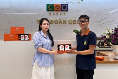 Top 10 món quà tặng văn phòng ai cũng thích – Tinh tế và thiết thực