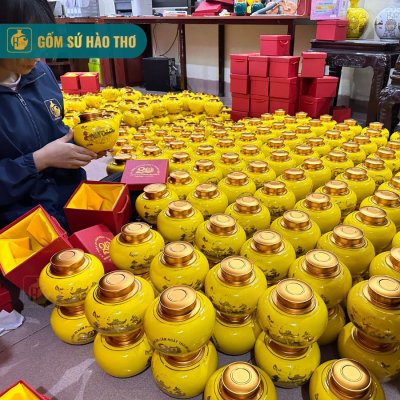 LCQ4B - Lọ chè quả hồng tròn kẻ chỉ